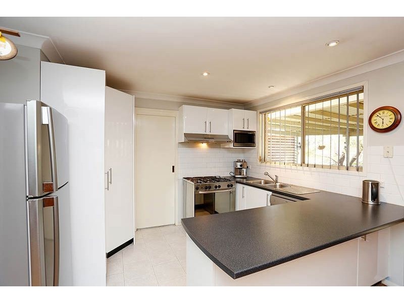 8 Amron Place, Acacia Gardens NSW 2763