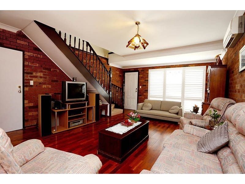 1/37 Stanbury Place, Quakers Hill NSW 2763