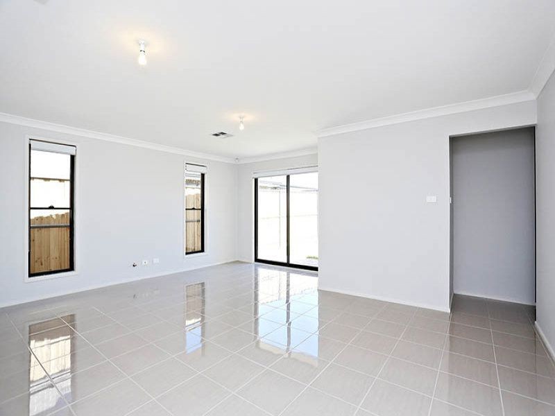 128 Greenview Parade, The Ponds NSW 2769