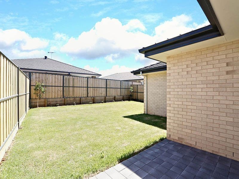 128 Greenview Parade, The Ponds NSW 2769