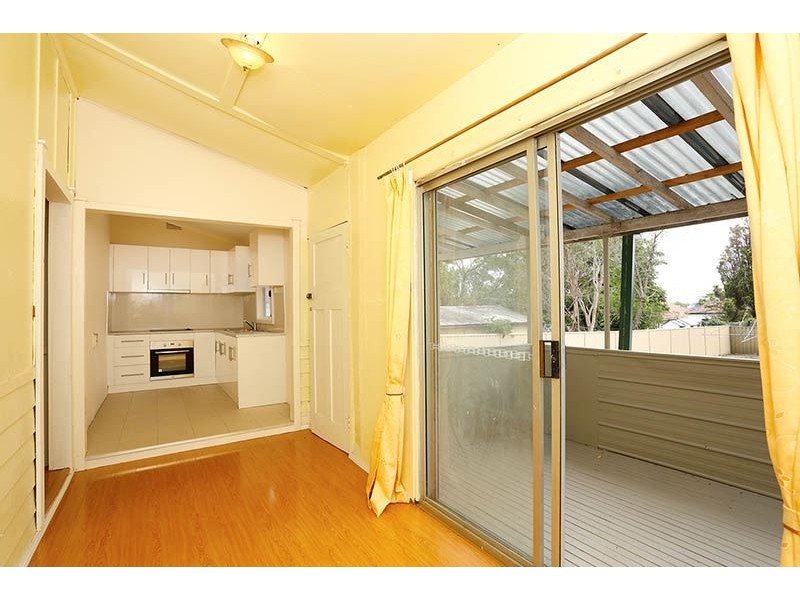 10 Sarsfield Street, Blacktown NSW 2148