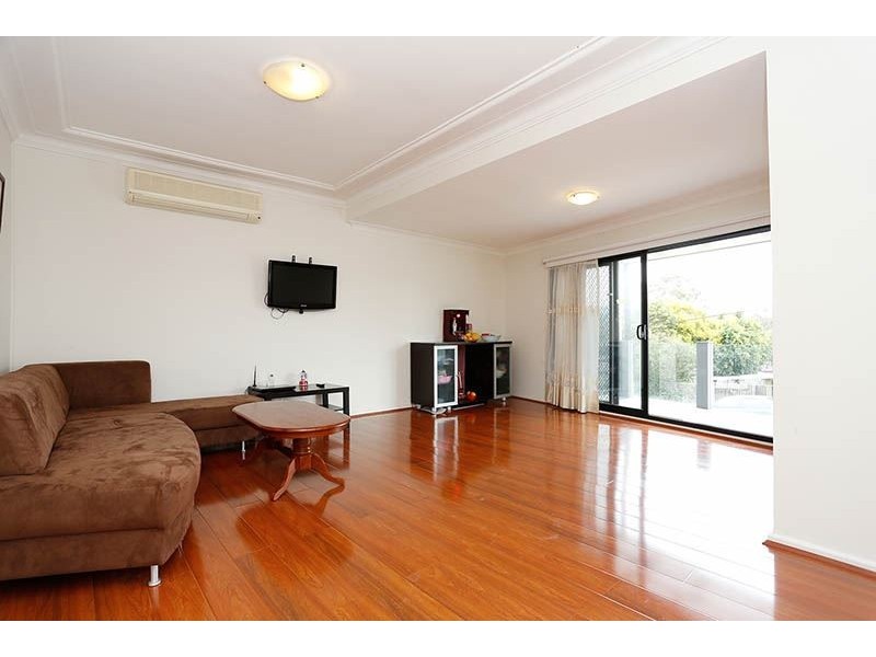 33 Lloyd Street, Blacktown NSW 2148