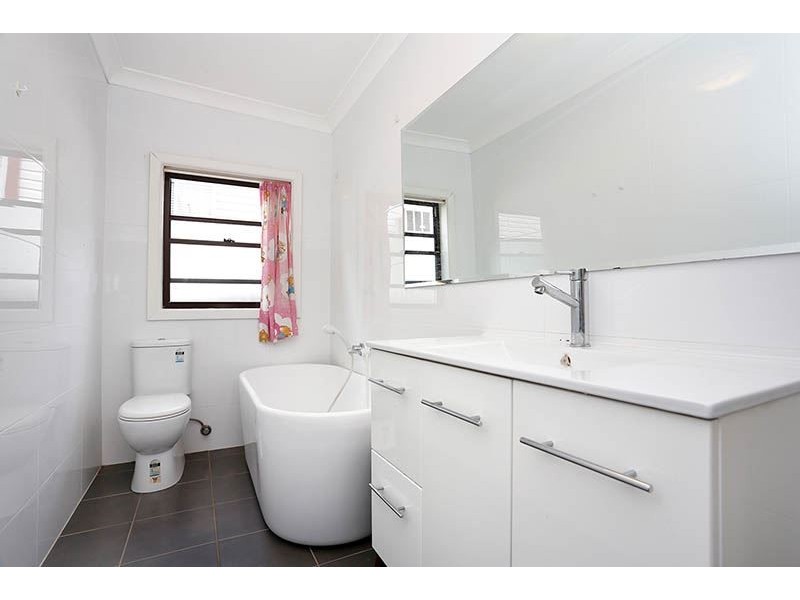 33 Lloyd Street, Blacktown NSW 2148