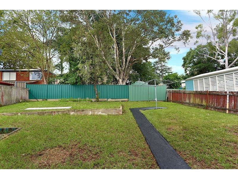 33 Lloyd Street, Blacktown NSW 2148