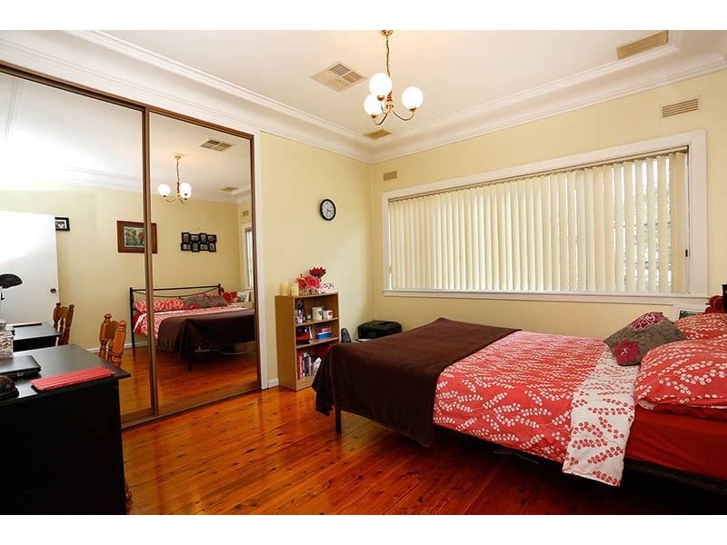 19 Tara Road, Blacktown NSW 2148