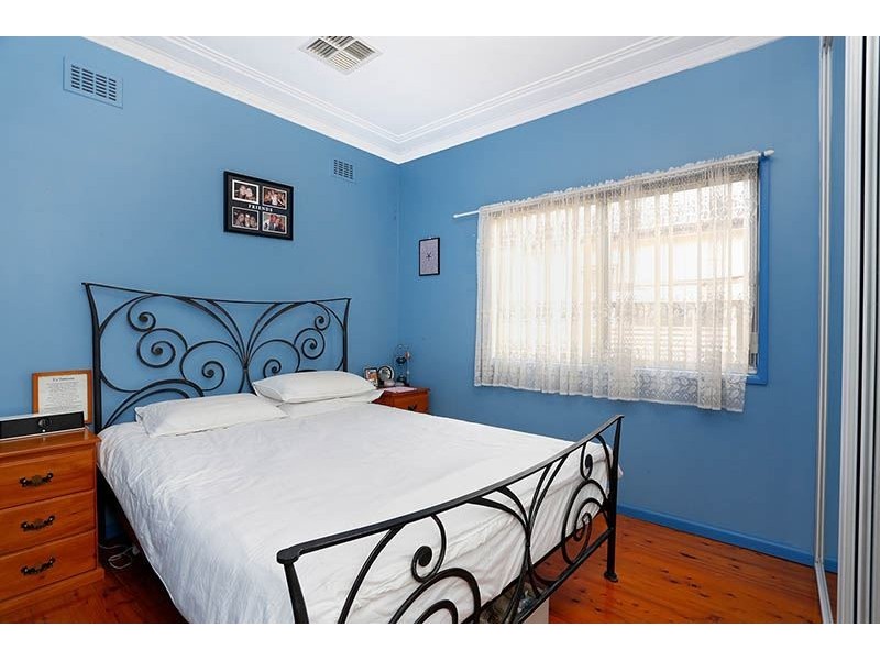 19 Tara Road, Blacktown NSW 2148