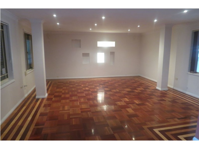 7 Ashford Close, Hinchinbrook NSW 2168