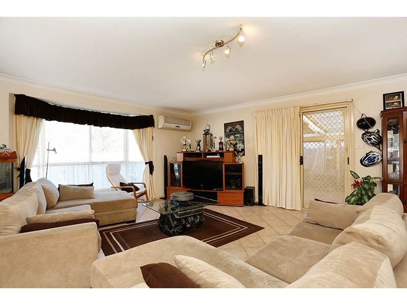 15 Flemming Grove, Doonside NSW 2767