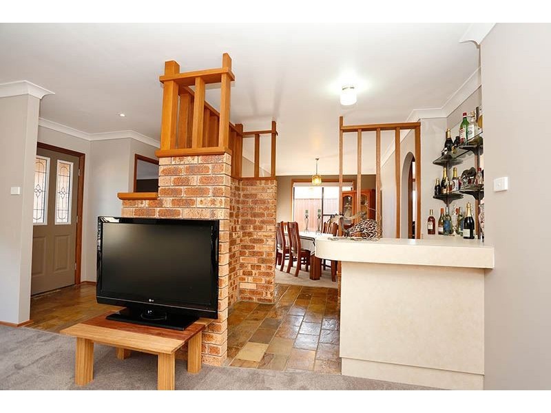 10 Wilma Place, Hassall Grove NSW 2761