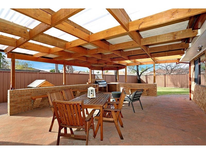 10 Wilma Place, Hassall Grove NSW 2761