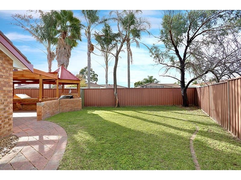 10 Wilma Place, Hassall Grove NSW 2761