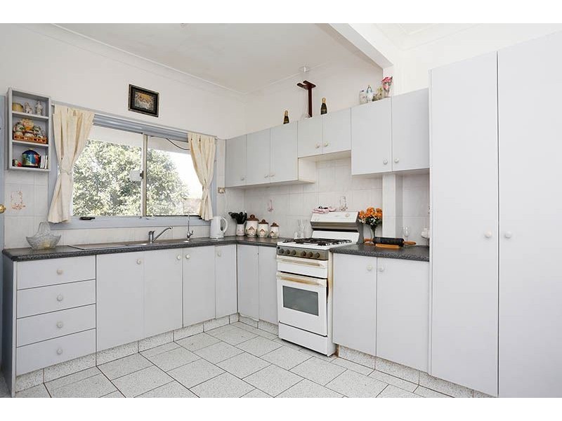 2 June Street, Seven Hills NSW 2147