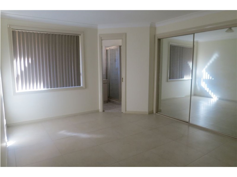 20 Jindabyne Circuit, Woodcroft NSW 2767