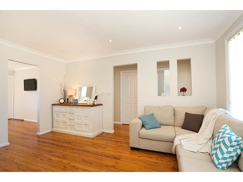 15 Kurrajong Crescent, Blacktown NSW 2148