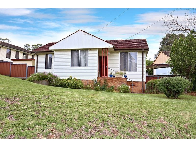 122 Freeman Street, Lalor Park NSW 2147