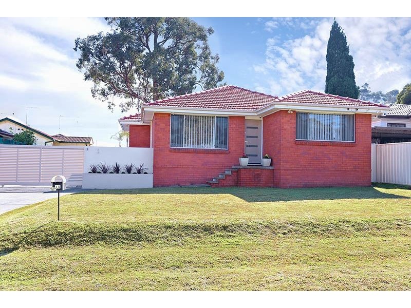 15 Kurrajong Crescent, Blacktown NSW 2148