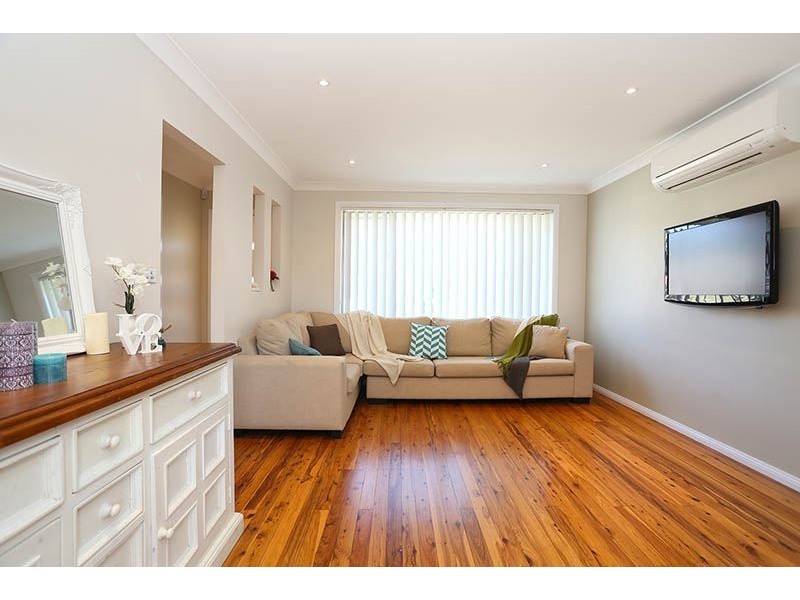 15 Kurrajong Crescent, Blacktown NSW 2148