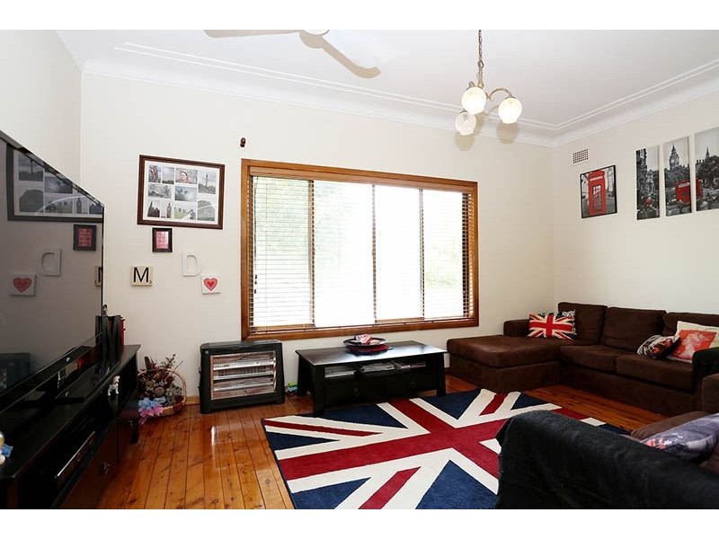 14 John Street, Blacktown NSW 2148