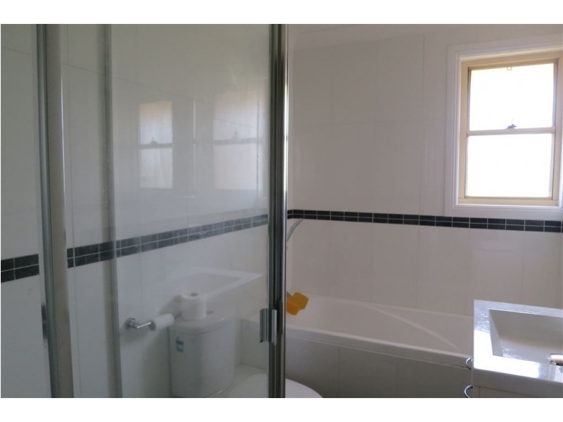 12a Whitehaven Avenue, Quakers Hill NSW 2763