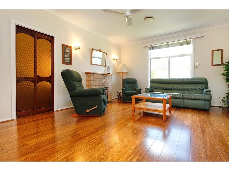 11 Patterson Road, Lalor Park NSW 2147