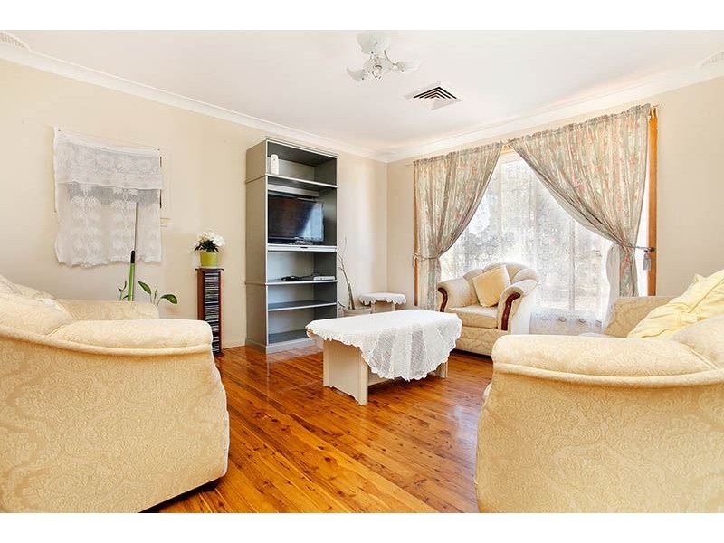 Fairfield West NSW 2165