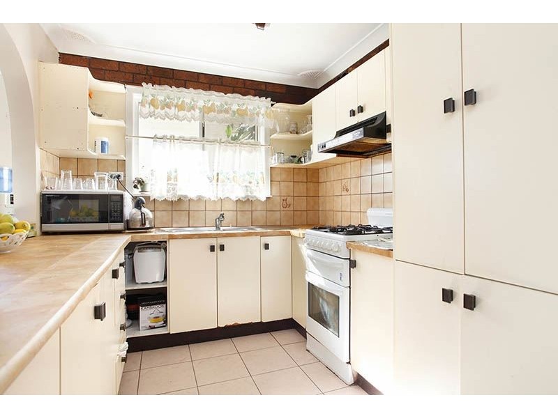 Fairfield West NSW 2165