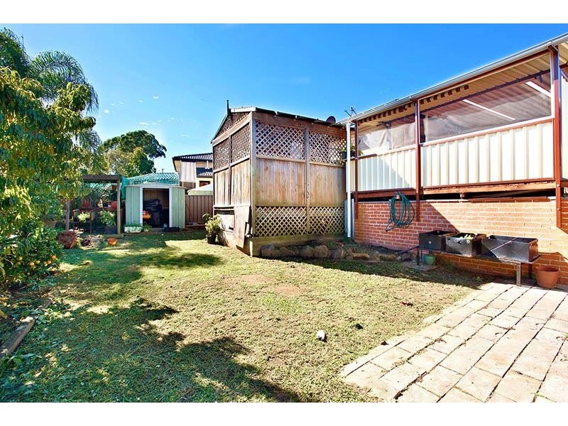Fairfield West NSW 2165