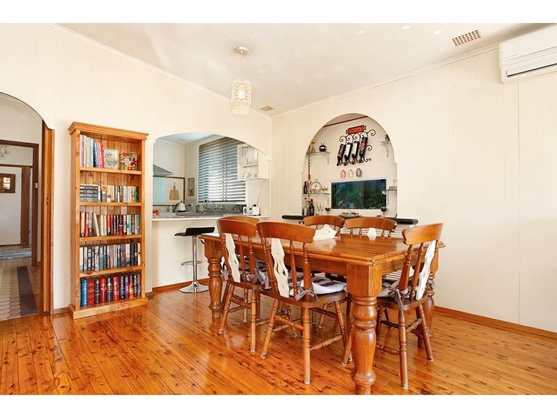 9 Burdett Crescent, Blacktown NSW 2148