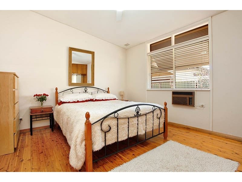 9 Burdett Crescent, Blacktown NSW 2148