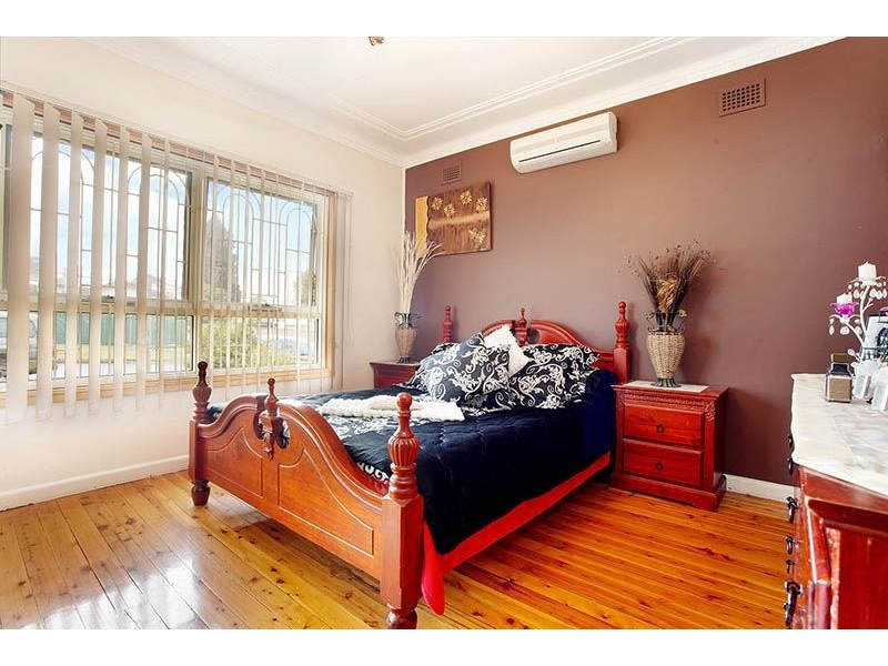 1 Craiglea Street, Guildford NSW 2161