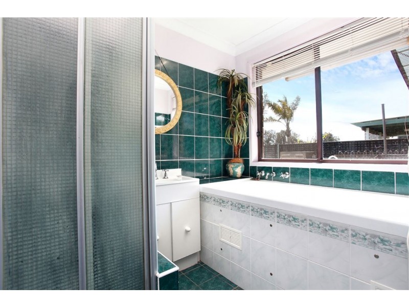 27 Amsterdam Street, Oakhurst NSW 2761