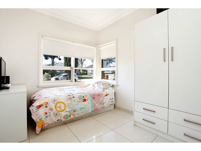 8 Matthew Crescent, Blacktown NSW 2148