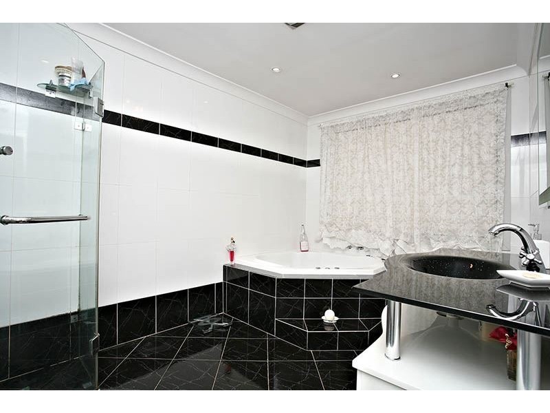 48 Nathan Crescent, Dean Park NSW 2761