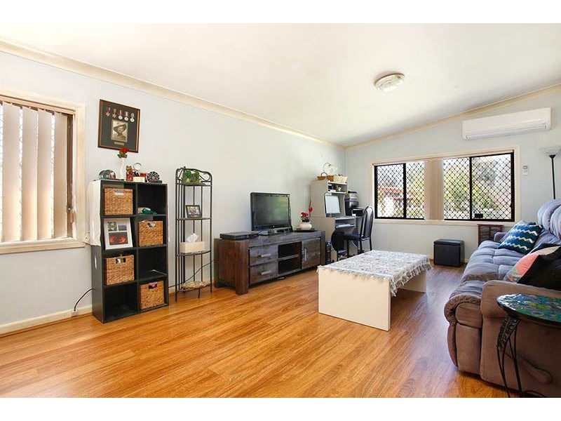 6 Slessor Place, Blackett NSW 2770