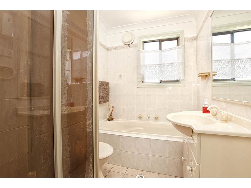 6 Slessor Place, Blackett NSW 2770