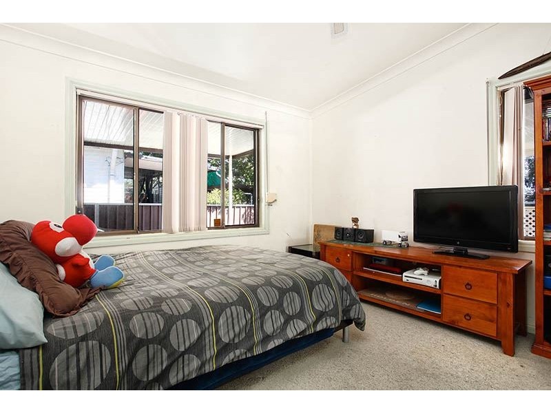 6 Slessor Place, Blackett NSW 2770