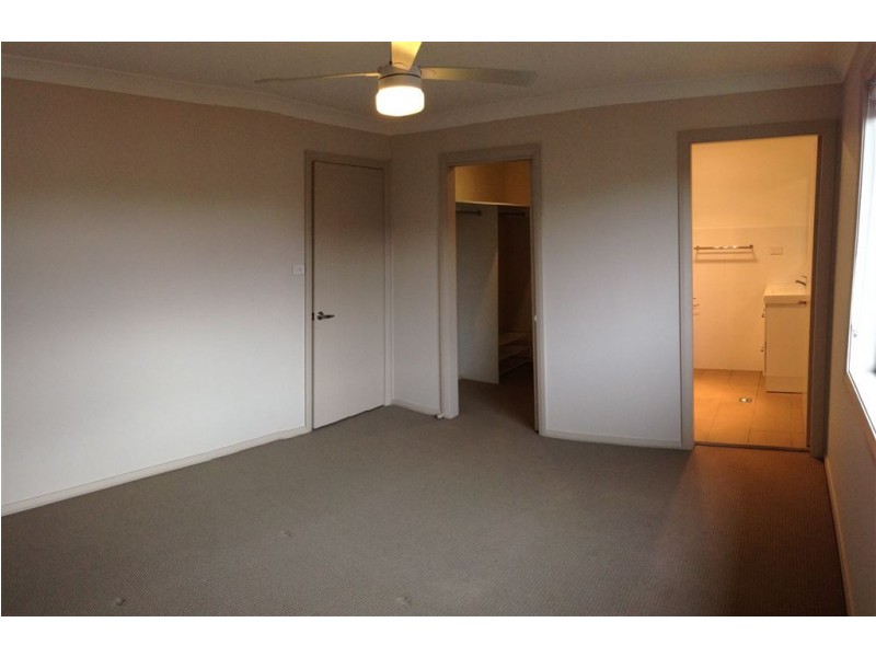 15a Doncaster Avenue, Claremont Meadows NSW 2747