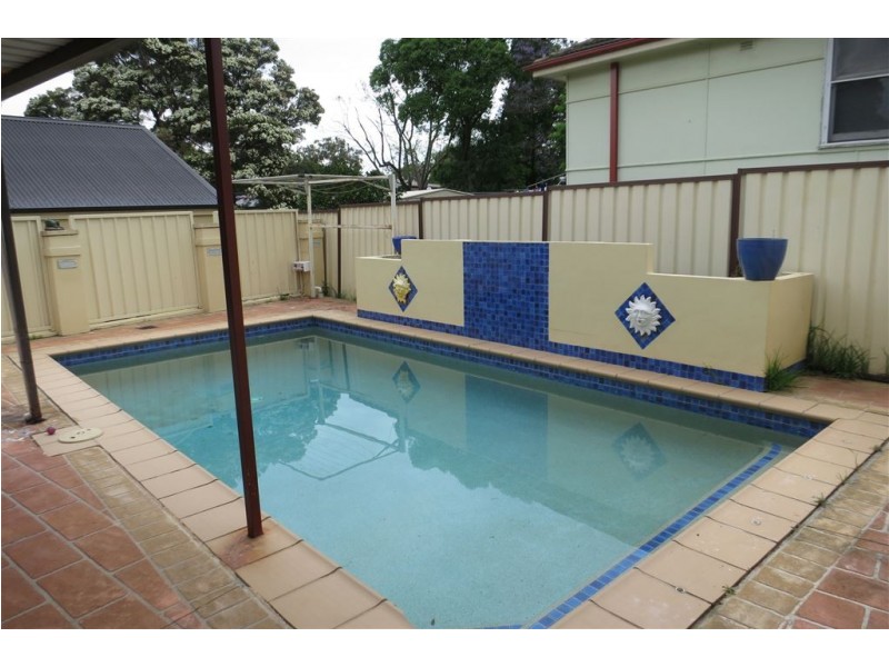 10 Moffatt Drive, Lalor Park NSW 2147