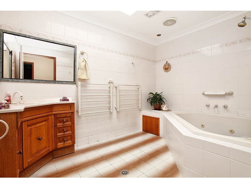 27 Cambridge Street, Blacktown NSW 2148