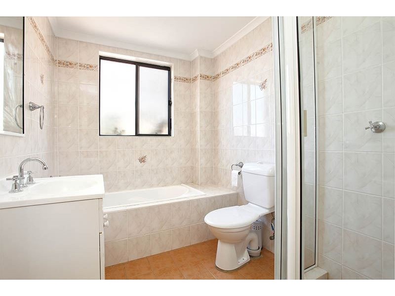 2/23 Bruce Street, Blacktown NSW 2148