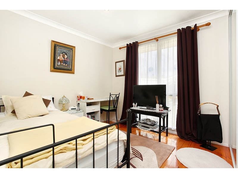 102a Ollier Crescent, Prospect NSW 2148