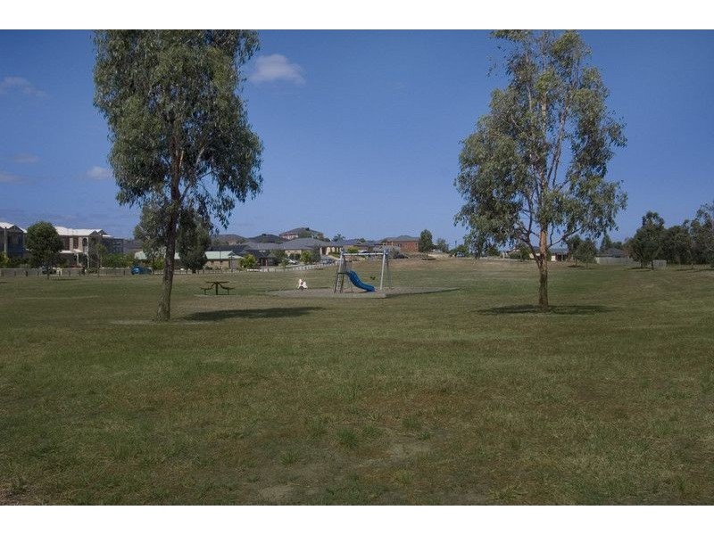 21 Hammerwood Green, Beaconsfield VIC 3807