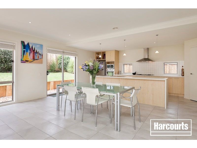 26 Bridgewater Boulevard, Berwick VIC 3806