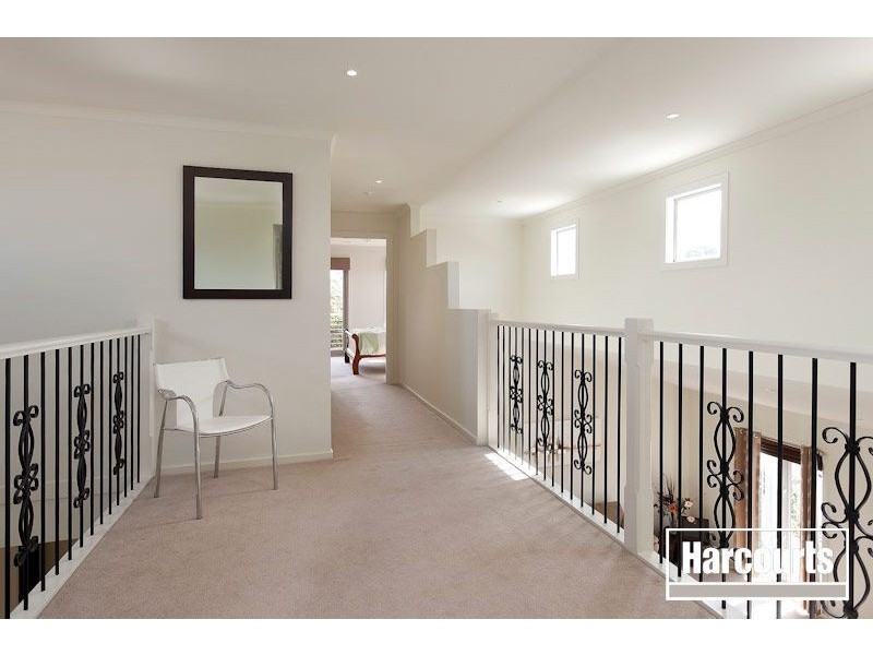 26 Bridgewater Boulevard, Berwick VIC 3806