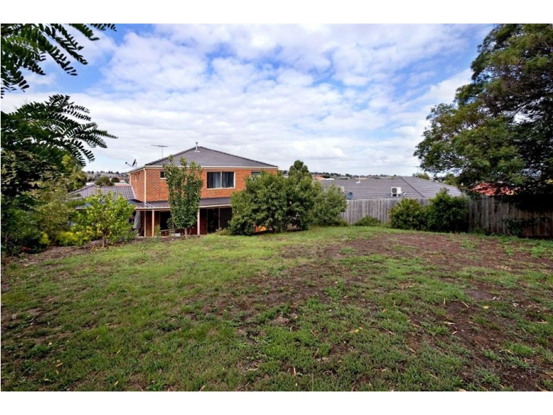 7 Yardley Court, Berwick VIC 3806