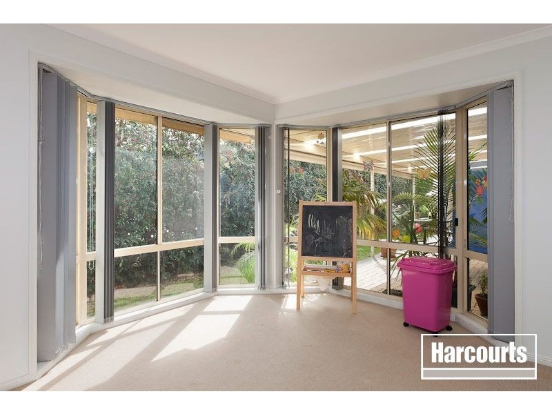 18 Grange Circuit, Beaconsfield VIC 3807