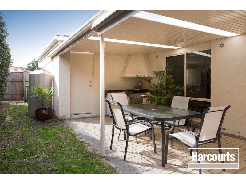 18 Grange Circuit, Beaconsfield VIC 3807