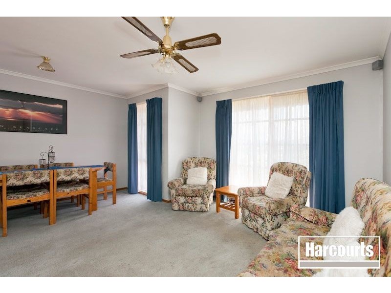 22 Rozzy Parade, Narre Warren VIC 3805