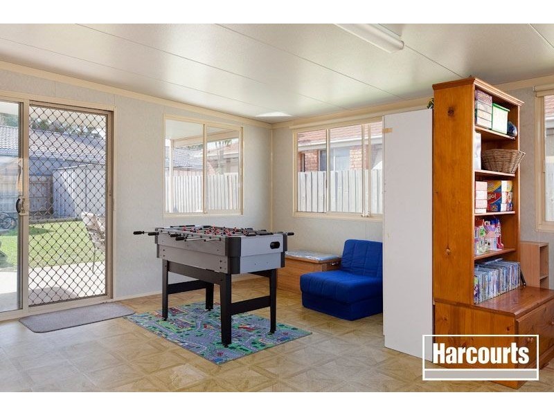 22 Rozzy Parade, Narre Warren VIC 3805