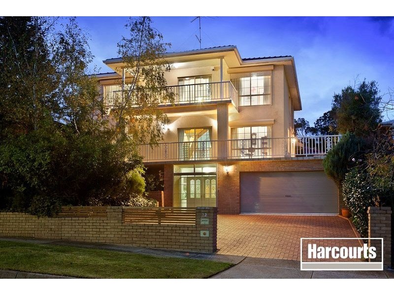 22 Rheanva Street, Berwick VIC 3806